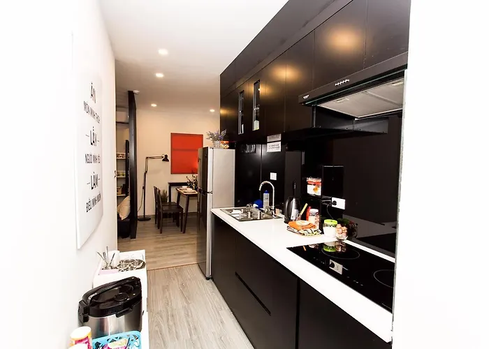 Khách sạn hẻo lánh Luxury Homestay Hạ Long